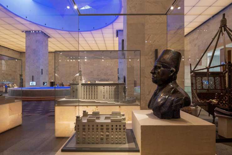 وزير خارجية قبرص يزور متحف الحضارة كنوز مُبهرة