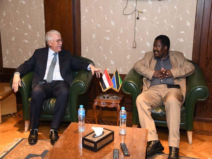 رئيس المقاولون العرب يلتقي سفير تنزانيا ووفد البرلمانيين التنزانيين