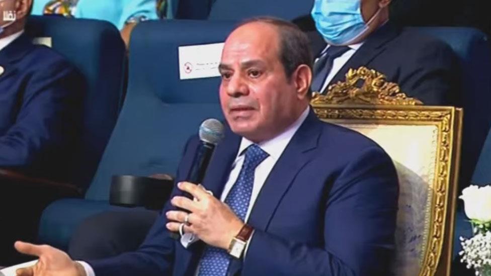 السيسي: الجميع مدعو إلى الحوار الوطني باستثناء فصيل واحد فقط السيسي: الجميع مدعو إلى الحوار الوطني باستثناء فصيل واحد فقط