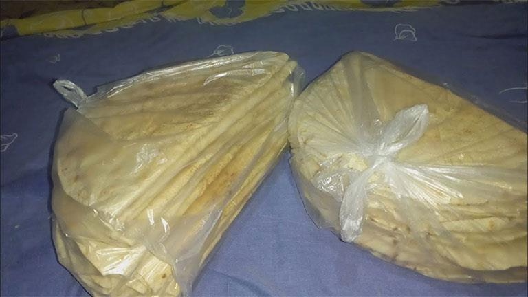 هل حفظ الخبز في الفريزر يسبب السرطان؟.. هاني الناظر يوضح هل حفظ الخبز في الفريزر يسبب السرطان؟.. هاني الناظر يوضح
