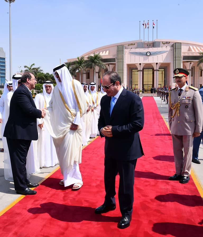 المتحدث الرئاسي ينشر صور وداع الرئيس السيسي لأمير دولة قطر