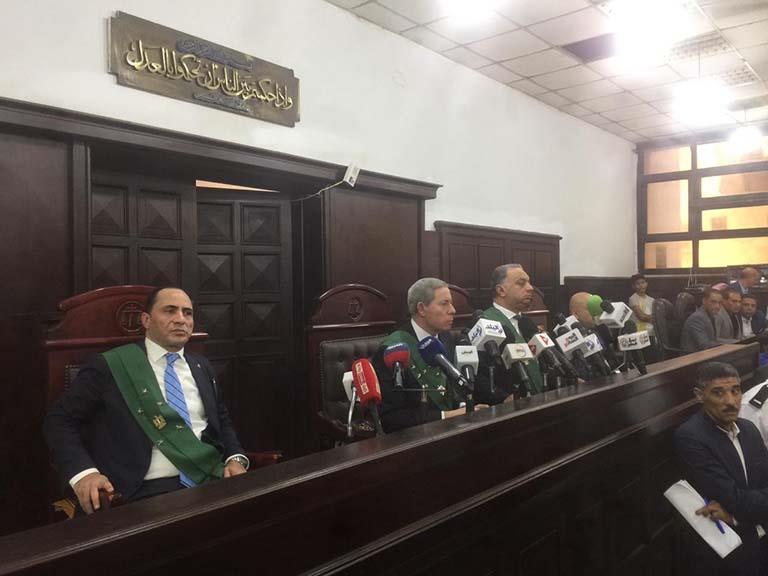 بعد عرض الـ5 ملايين جنيه.. هل تقبل المحكمة "الدية" في حق قاتل نيرة أشرف؟ بعد عرض الـ5 ملايين جنيه.. هل تقبل المحكمة "الدية" في حق قاتل نيرة أشرف؟