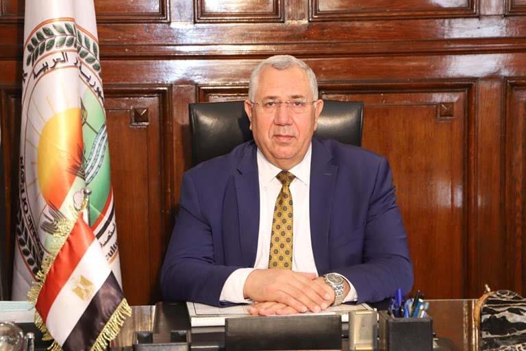 ضمن "حياة كريمة".. وزير الزراعة يعتمد 40 مليون جنيه للمشروع القومي للبتلو ضمن "حياة كريمة".. وزير الزراعة يعتمد 40 مليون جنيه للمشروع القومي للبتلو