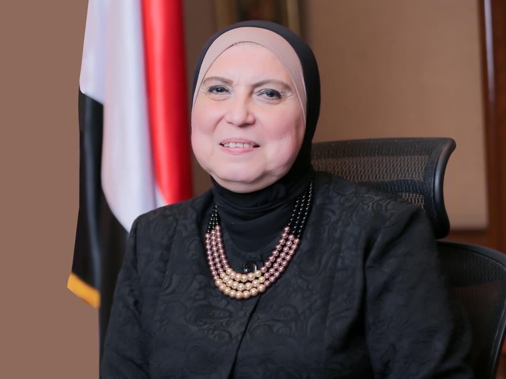 وزيرة الصناعة والتجارة تغادر منصبها في التعديل الوزاري الجديد وزيرة الصناعة والتجارة تغادر منصبها في التعديل الوزاري الجديد