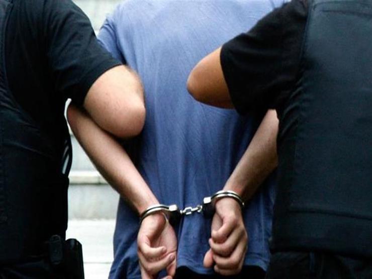 "إحنا من الحماية المدنية".. سقوط عصابة النصب على المحال التجارية في الفيوم "إحنا من الحماية المدنية".. سقوط عصابة النصب على المحال التجارية في الفيوم