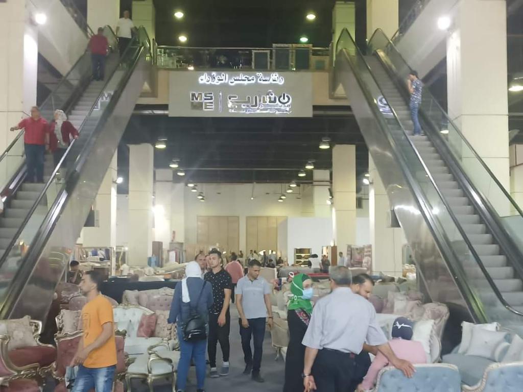الزوار  بمعرض ''صنع في دمياط'' للأثاث بمدينة نصر