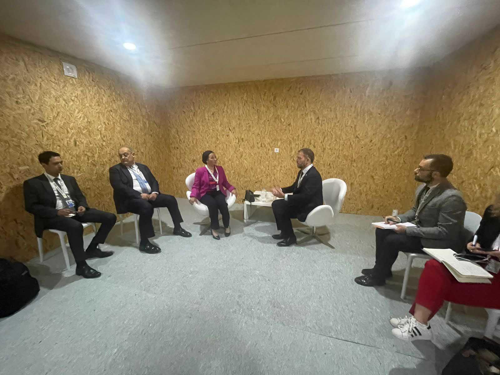 وزيرة البيئة تناقش مع نظيرها البرتغالي التعاون الثنائي وزيرة البيئة تناقش مع نظيرها البرتغالي التعاون الثنائي
