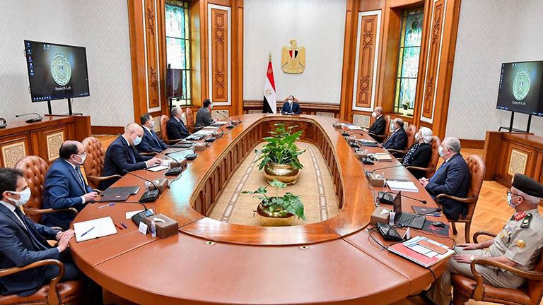 السيسي يتابع موقف تطوير بحيرة المنزلة والمناطق المحيطة السيسي يتابع موقف تطوير بحيرة المنزلة والمناطق المحيطة