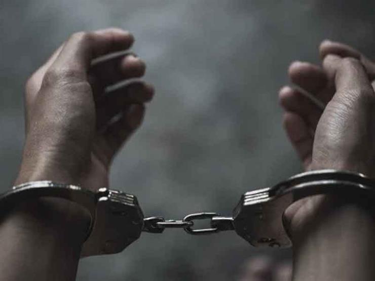 القبض على صاحب شركة هارب من 118 سنة حبس بالمقطم القبض على صاحب شركة هارب من 118 سنة حبس بالمقطم