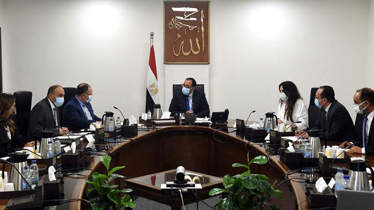 مدبولي يتابع تنفيذ توجيهات الرئيس السيسي بإجراء تطوير شامل للهيئات الاقتصادية العامة مدبولي يتابع تنفيذ توجيهات الرئيس السيسي بإجراء تطوير شامل للهيئات الاقتصادية العامة