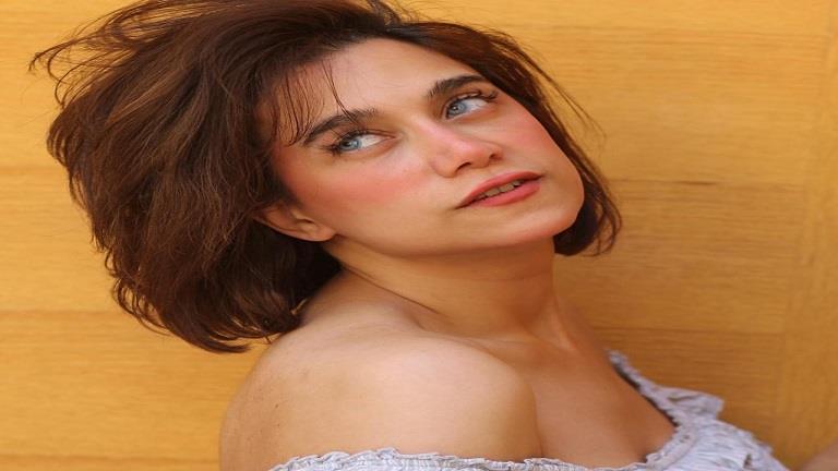 راندا عبد السلام تتعاقد على مسلسل "ديفيليه".. وتعد الجمهور بدور مختلف راندا عبد السلام تتعاقد على مسلسل "ديفيليه".. وتعد الجمهور بدور مختلف