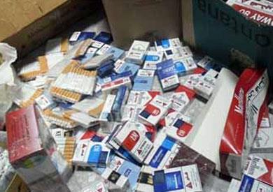 ضبط شخص بحوزته 127 ألف علبة سجائر مهربة ضبط شخص بحوزته 127 ألف علبة سجائر مهربة