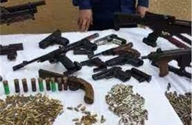 ضبط 3 أشخاص بالقاهرة بحوزتهم 12 سلاح ناري وأبيض ضبط 3 أشخاص بالقاهرة بحوزتهم 12 سلاح ناري وأبيض