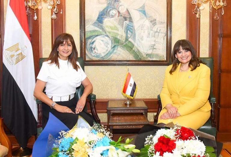 نبيلة مكرم خلال استقبال وزيرة الهجرة الجديدة: ستبحر بكتيبة متميزة إلى ما هو أفضل نبيلة مكرم خلال استقبال وزيرة الهجرة الجديدة: ستبحر بكتيبة متميزة إلى ما هو أفضل