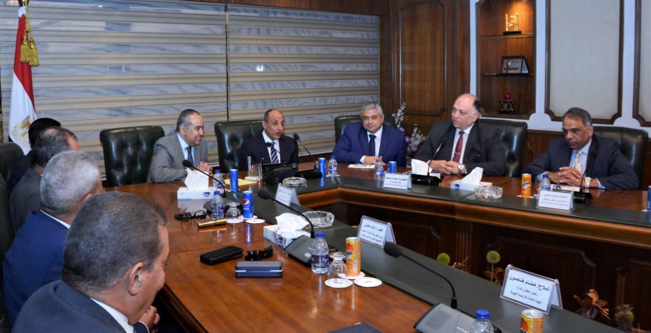 الانتهاء من مشروعات التطوير دون تأخير.. أول توجيهات وزير الطيران الجديد لقيادات الوزارة الانتهاء من مشروعات التطوير دون تأخير.. أول توجيهات وزير الطيران الجديد لقيادات الوزارة