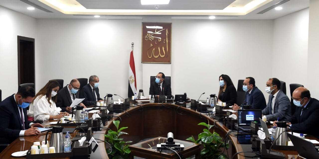 مدبولي يتابع موقف الاحتياطي الاستراتيجي للسلع الرئيسية وزراعة المحاصيل مدبولي يتابع موقف الاحتياطي الاستراتيجي للسلع الرئيسية وزراعة المحاصيل