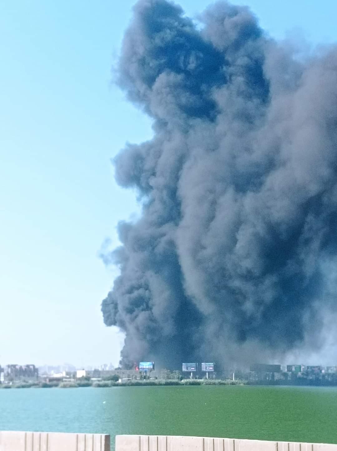 حريق هائل بكارفور الإٍكندرية (2)