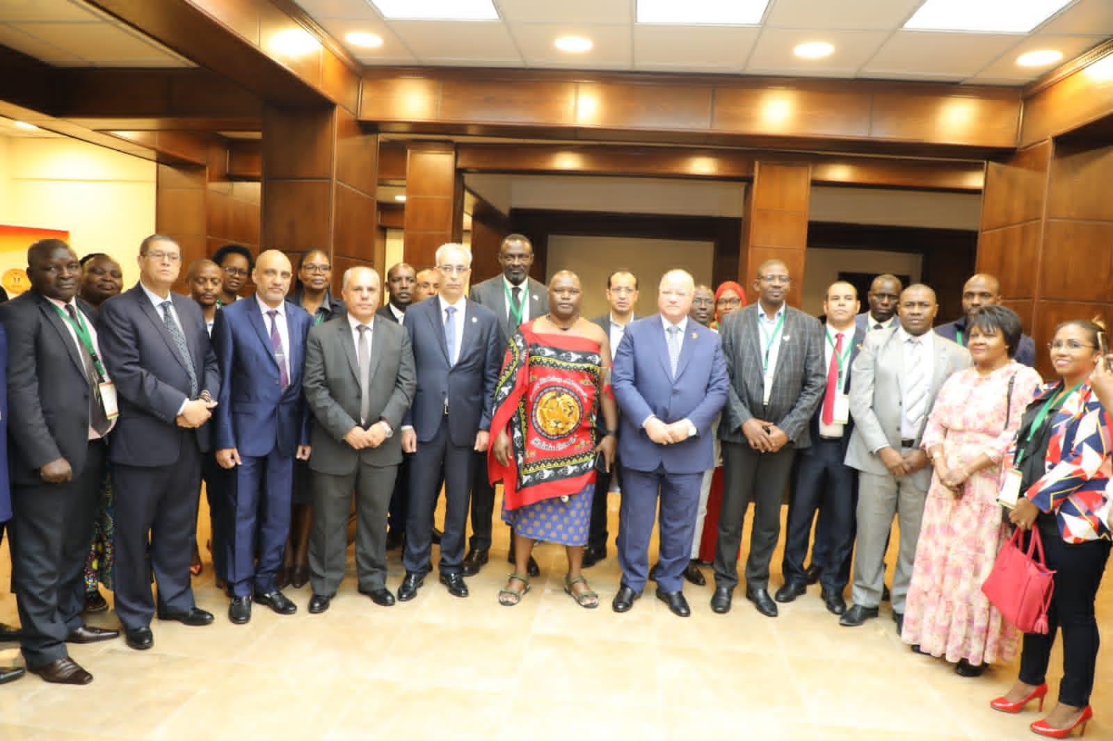 محافظ القاهرة يستقبل وزراء التنمية المحلية لـ 10 دول أفريقية