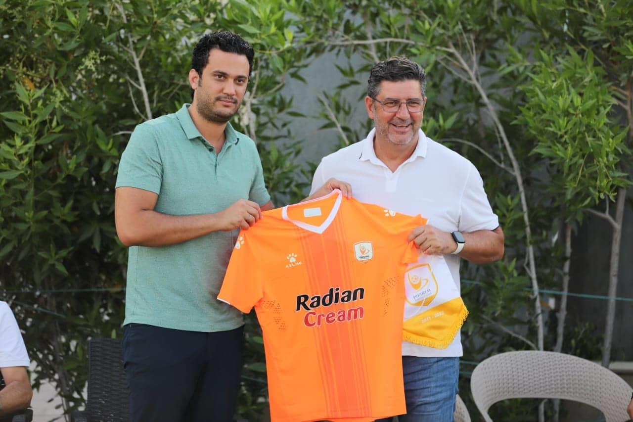 بعد طلب فيتوريا.. هل تكرر الأندية موقفها من نظام الدوري؟ بعد طلب فيتوريا.. هل تكرر الأندية موقفها من نظام الدوري؟