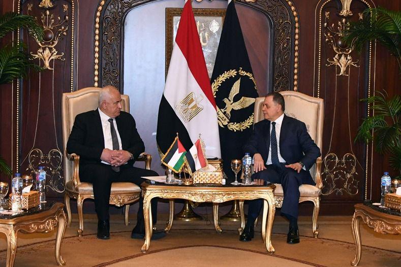 لتطوير الشراكة الأمنية.. وزير الداخلية يستقبل نظيره الفلسطيني لتطوير الشراكة الأمنية.. وزير الداخلية يستقبل نظيره الفلسطيني