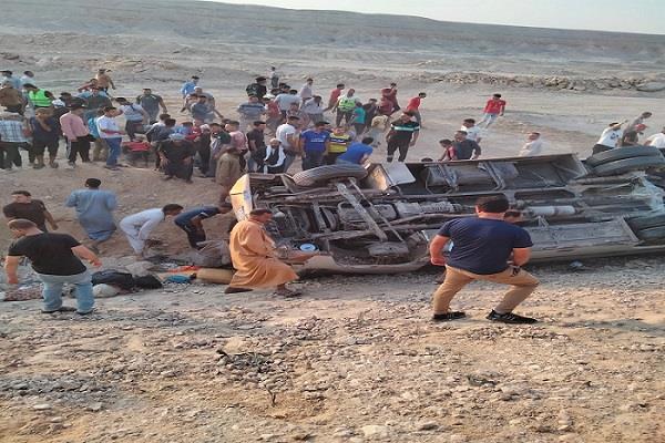 8 مصابين في انقلاب ميني باص أعلى الدائري الإقليمي 8 مصابين في انقلاب ميني باص أعلى الدائري الإقليمي