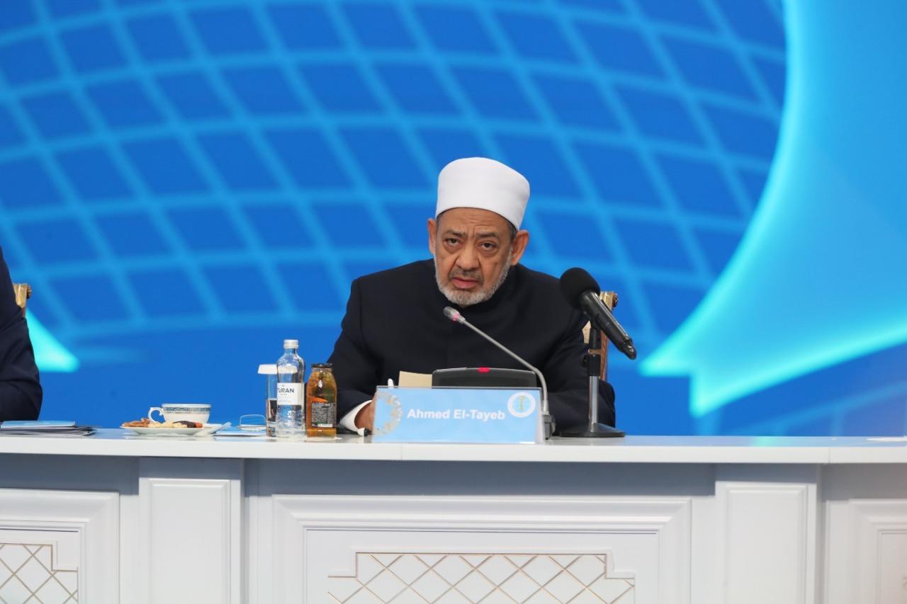 الإمام الأكبر الدكتور أحمد الطيب شيخ الأزه