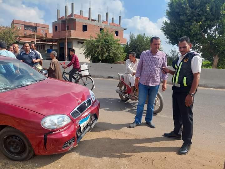 تصادم سيارة ودراجة نارية بالمنوفية