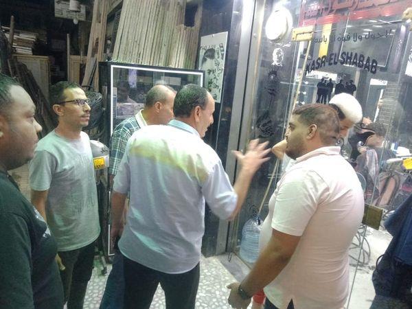 إغلاق محال مخالفة في الإسكندرية (2)