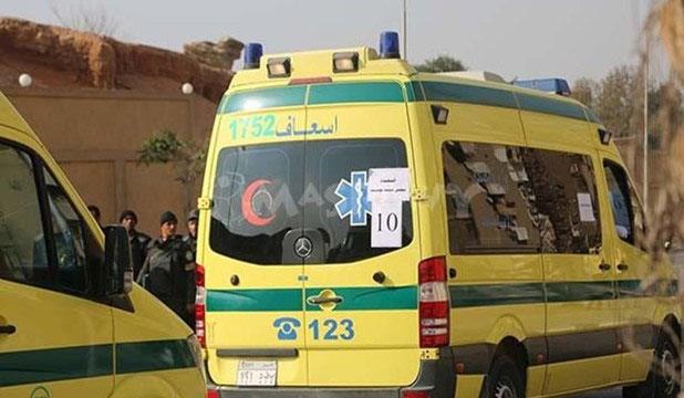 إصابة 4 في انقلاب سيارة ملاكي بالوادي الجديد إصابة 4 في انقلاب سيارة ملاكي بالوادي الجديد