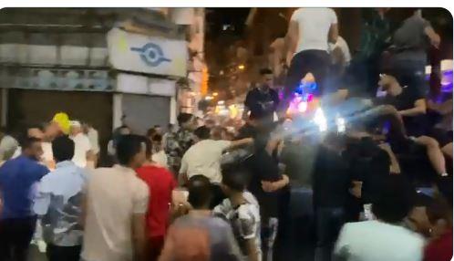التفاف الجمهور حول محمد رمضان بمحافظة اسكندرية  (1)