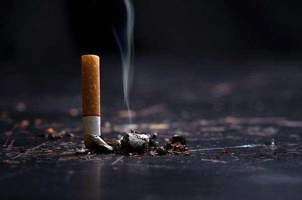 الأشخاص المدخنين أكثر عرضة لتلف الكلى