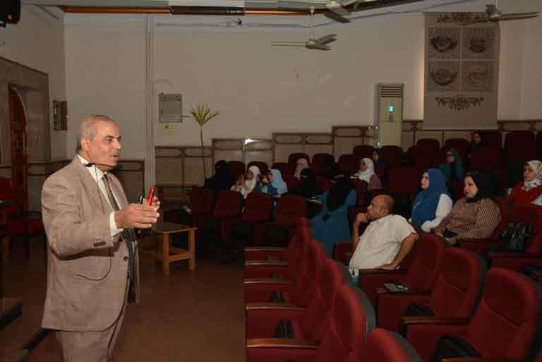 "خريجو الأزهر" تختتم فعاليات دورة "مفاهيم نحوية خاطئة" للطلاب المصريين والوافدين "خريجو الأزهر" تختتم فعاليات دورة "مفاهيم نحوية خاطئة" للطلاب المصريين والوافدين