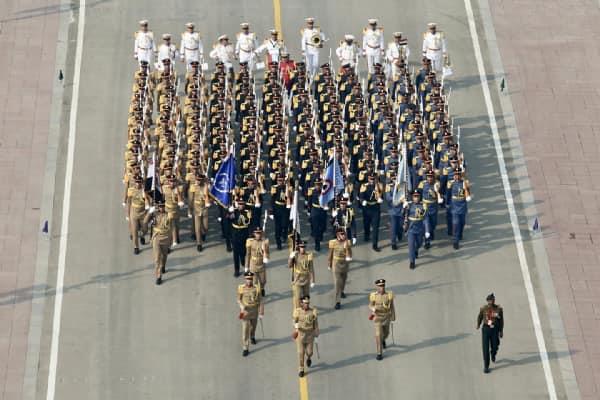 القوات المسلحة المصرية تشارك في عروض احتفالات الهند