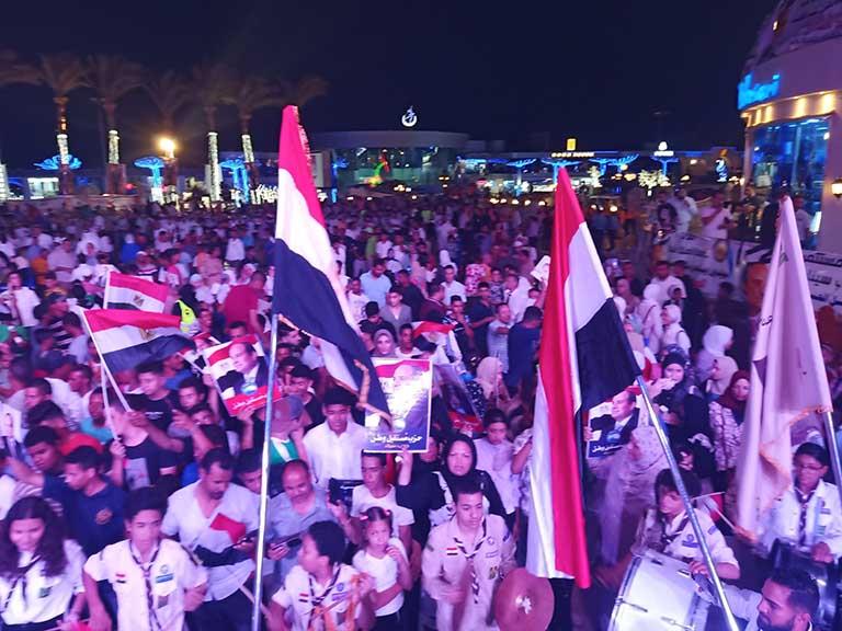 مسيرة حاشدة بشرم الشيخ لتأييد ترشح الرئيس للانتخابات
