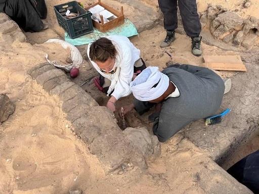 the-archaeological-team-found-several-grave-goods-including-hundreds-of-large-wine-jars