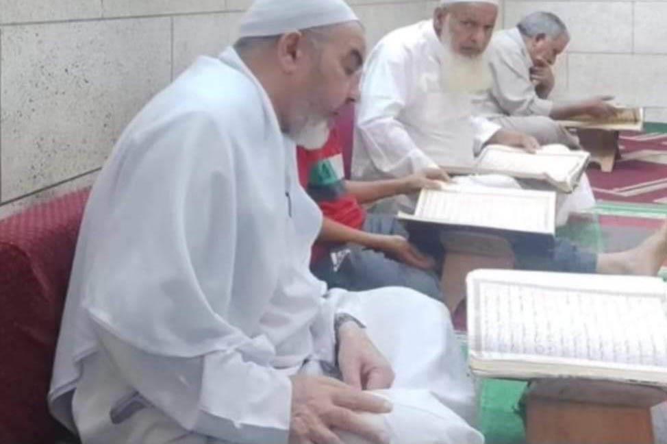 وفاة مسؤول سابق بالأزهر أثناء قراءة القرآن