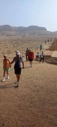 سائحون يزورون آثار محافظة المنيا