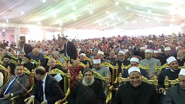 الآلاف في مؤتمر دعم السيسى في المنيا استعدادًا للانتخابات الرئاسية (1)