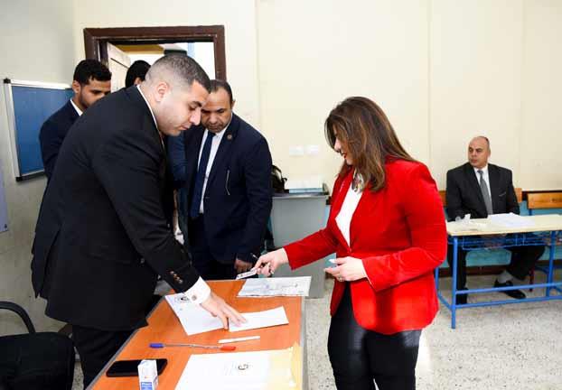 وزيرة الهجرة تدلي بصوتها في انتخابات الرئاسة (3)