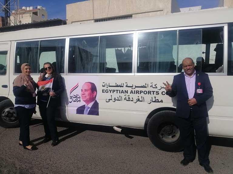 موظفو المصرية للمطارات يدلون بأصواتهم بالانتخابات الرئاسية (5)