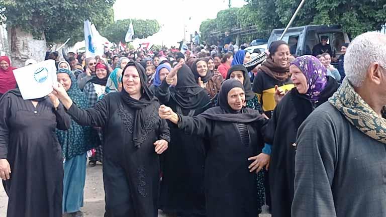 مسيرة حاشدة على كورنيش النيل بالمنيا (1)