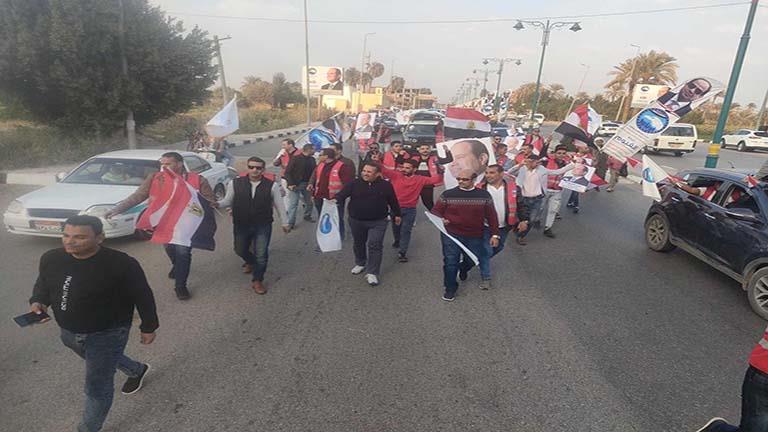 مسيرة احتفالا بفوز السيسى بانتخابات الرئاسة في الفيوم