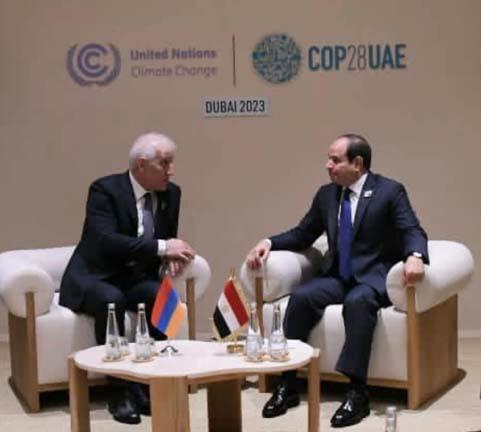 لقاء الرئيس السيسي ونظيره الأرميني على هامش قمة المناخ  (1)