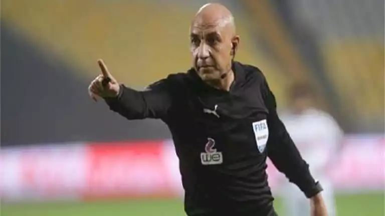 محمد عادل حكما لمباراة الأهلي وفيوتشر