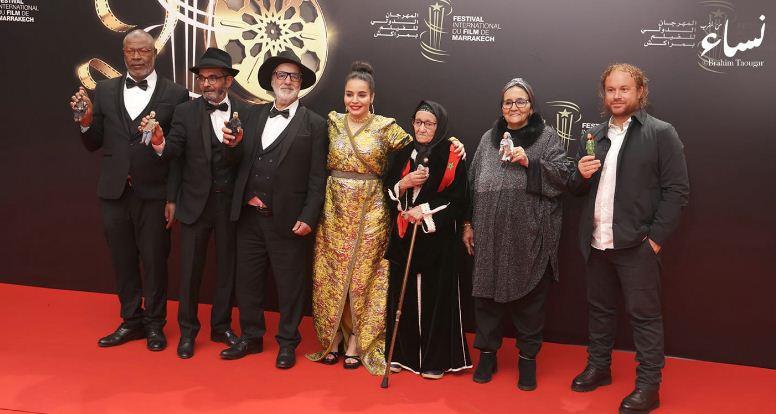 فريق عمل فيلم كذب أبيض بمهرجان مراكش السينمائي الدولي