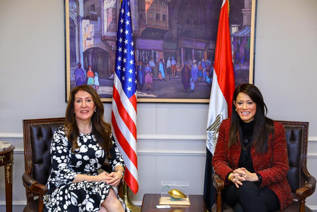 خلال لقاء وزيرة التعاون الدولي مع السفيرة الأمريكية الجديدة بمصر (3)