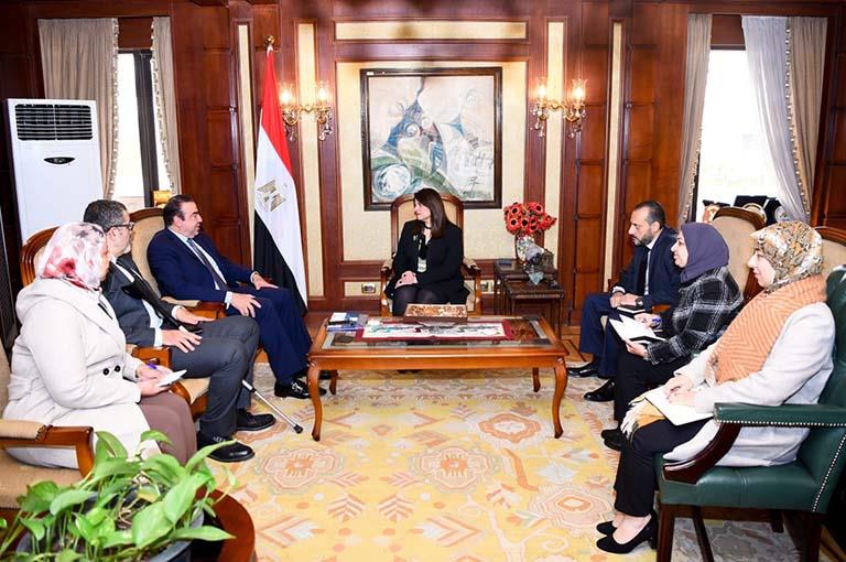 وزيرة الهجرة تستقبل رجل الأعمال المصري 
