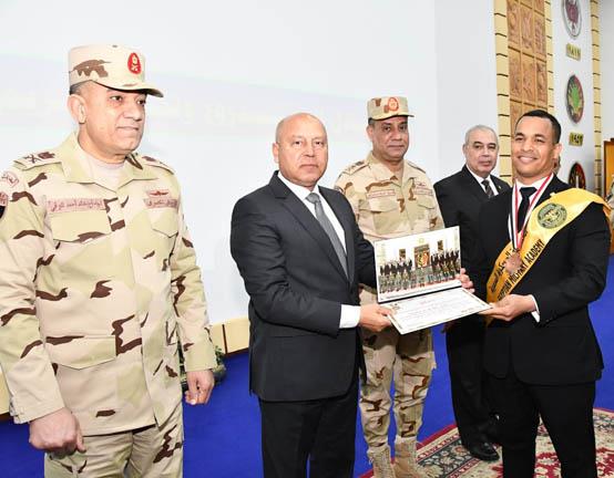 الأكاديمية العسكرية تحتفل بتخرج دورات جديدة من متدربي ​وزارة النقل