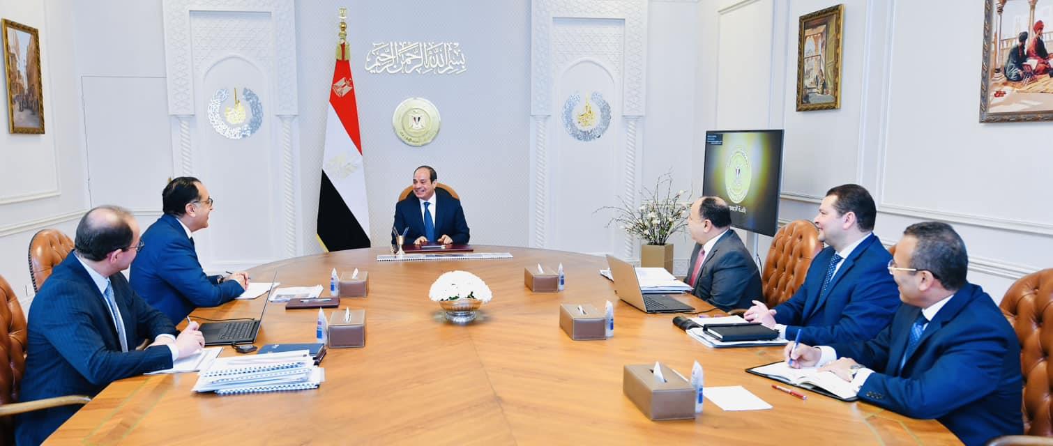 السيسي يوجّه الحكومة بالاستمرار في الحفاظ على الانضباط المالي السيسي يوجّه الحكومة بالاستمرار في الحفاظ على الانضباط المالي
