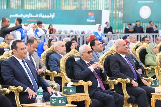 حضور  وزير  التربية والتعليم محافظ السوي فعاليات مسابقة اولمبياد مدارس مصر